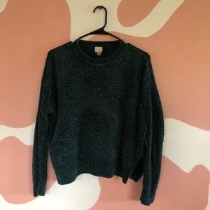 forest green sweater 🌲